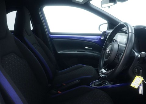 Toyota Aygo X 1.0 Aygo X Edge VVT-i Auto 5dr 42
