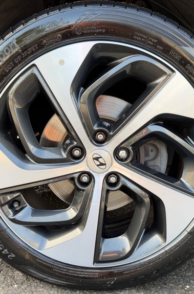Hyundai TUCSON CRDI PREMIUM SE - 2 OWNERS - 10 HYUNDAI SERVICES  