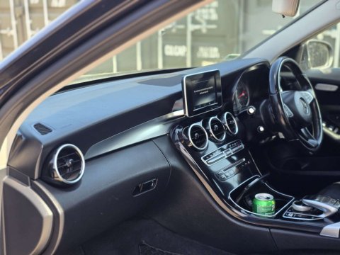 2016 Mercedes-Benz C-Class thumbnail 13