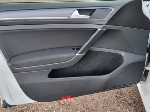 Volkswagen Golf R LINE EDITION TDI BLUEMOTION TECHNOLOGY 36