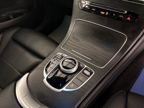 Mercedes-Benz GLC 2.1 GLC220d AMG Line (Premium) Coupe 5dr Diesel G-Tronic+ 4MATIC Euro 6 (s/ 26