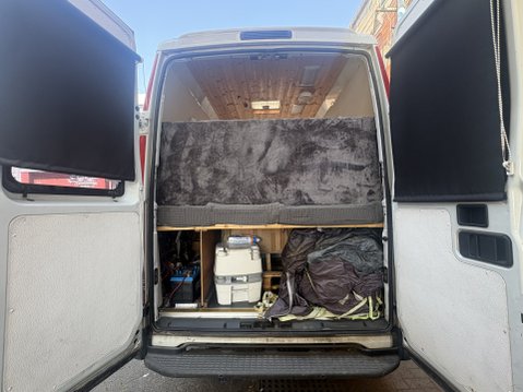 Iveco Daily campervan day van project 21