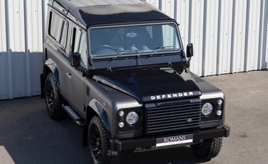 Land Rover Defender 90 Autobiography Edition 8