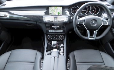 Mercedes-Benz CLS AMG 8