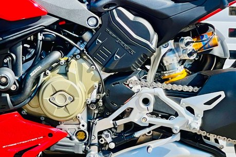 Ducati Streetfighter V4 Streetfighter V4 S 33