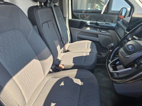 Ford Transit Custom 300 LIMITED L2H1 P/V ECOBLUE 10