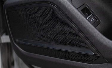 Audi RS6 Avant Carbon Black 19