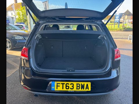 Volkswagen Golf 1.6 TDI BlueMotion Tech S Euro 5 (s/s) 5dr 27