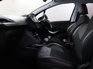 Peugeot 2008 BLUEHDI ALLURE 42