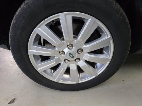 Land Rover Discovery 3.0 SD V6 HSE Auto 4WD Euro 5 5dr 58