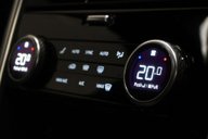 Land Rover Discovery 3.0 Discovery R-Dynamic HSE D MHEV Auto 4WD 5dr 41