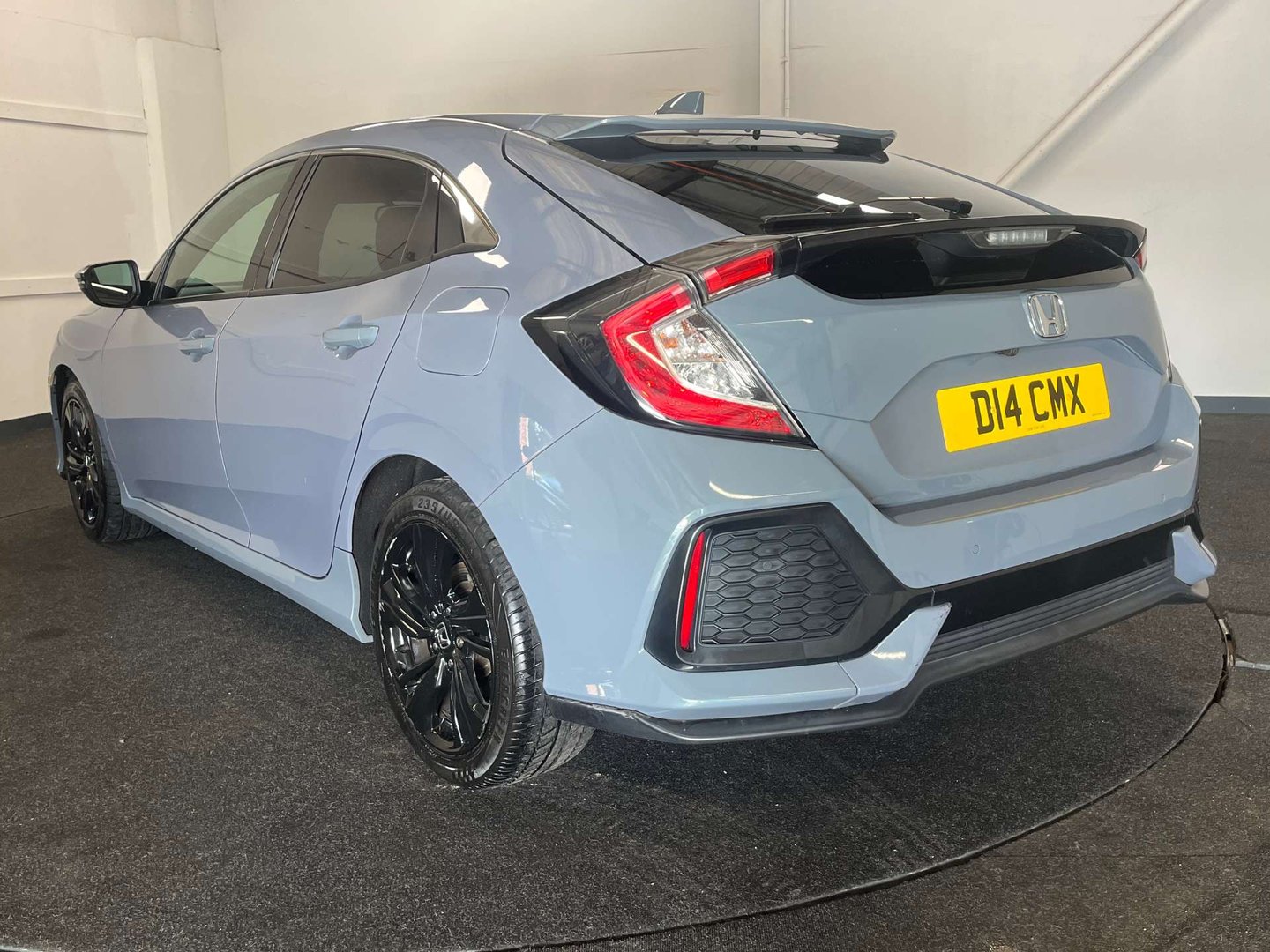 2019 Honda Civic — image 2