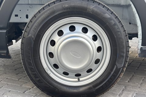 Ford Transit 350 Drw L3 130 ps Crew Cab Dropside Truck 28