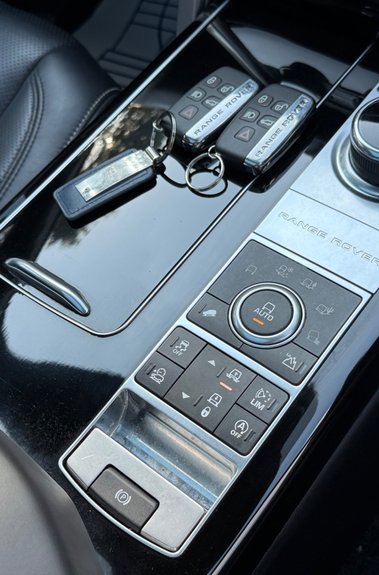 Land Rover Range Rover TDV6 VOGUE SE - PARALLEL PARK ASSIST -LANE ASSIST - PAN ROOF 