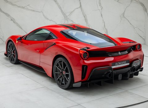 Ferrari 488 Pista 12