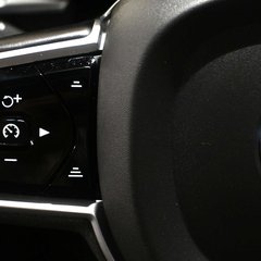 Volvo XC60 2.0 XC60 R-Design B4 MHEV AWD Auto 4WD 5dr 1