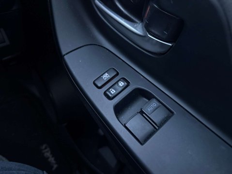 Toyota Yaris 1.5 Yaris Icon Tech VVT-i HEV CVT 5dr 16