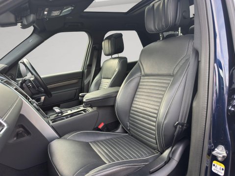 Land Rover Discovery METROPOLITAN EDITION MHEV 10