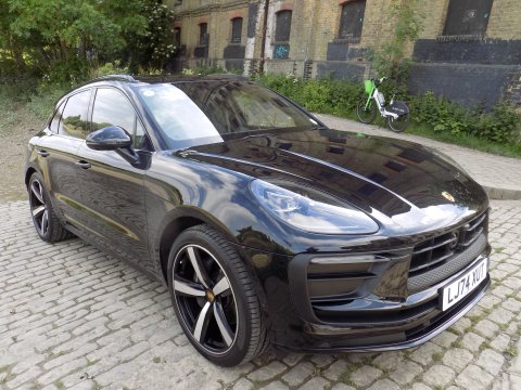 Porsche Macan 2.0T PDK 4WD SUV 11