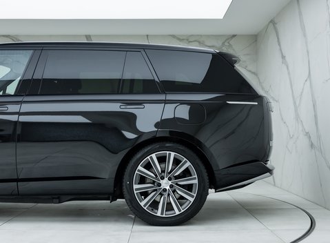 Land Rover Range Rover P460e Autobiography LWB 34