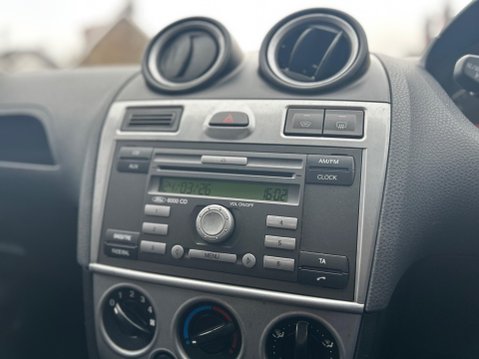 Ford Fiesta ZETEC CLIMATE 16V 16