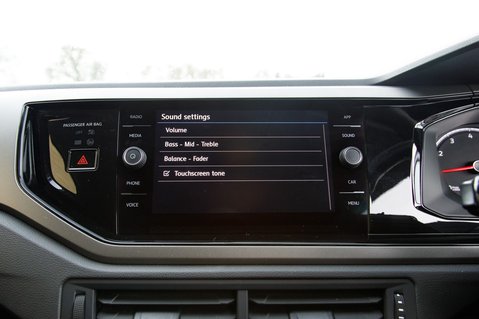 Volkswagen Polo MATCH TSI DSG 27