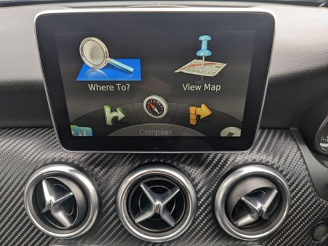 Mercedes-Benz A Class 2.1 A200d AMG Line (Premium) 7G-DCT Euro 6 (s/s) 5dr 11