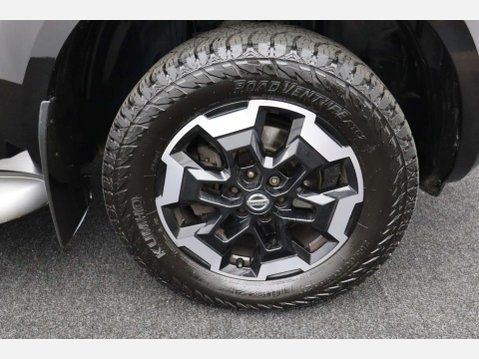 Nissan Navara 2.3 Navara Tekna dCi Auto 4WD 5dr 58