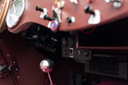 Jaguar SS100 By Suffolk Sportscars 4.2 Litre Roadster 38