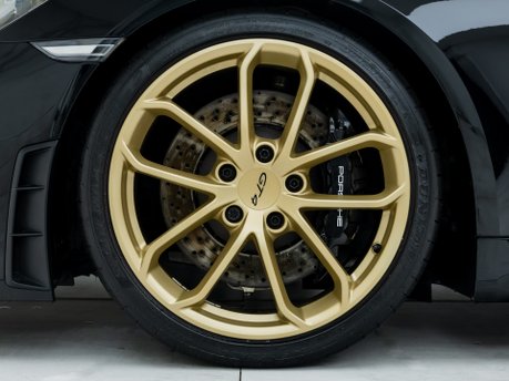 Porsche Cayman GT4 (718) 