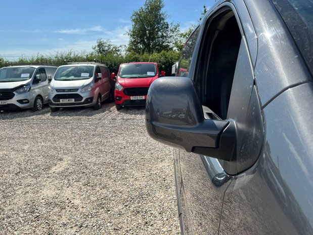 Vauxhall Vivaro SWB L1H1 Low Roof Sportive 2700 Air Con Sensors EURO 6 NO VAT 20