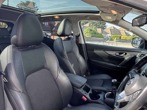 Nissan Qashqai TEKNA DCI 10