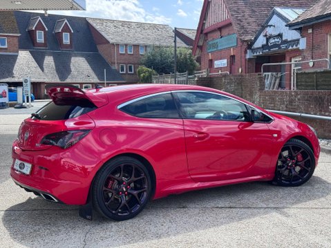 Vauxhall Astra GTC VXR 2