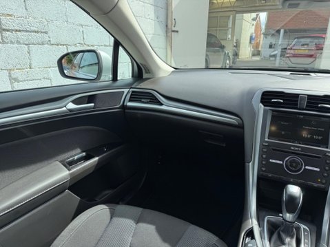 Ford Mondeo 2.0 TDCi Titanium Powershift Euro 6 (s/s) 5dr 36