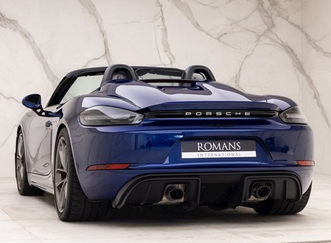 Porsche 718 Boxster Spyder 4