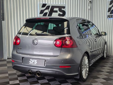 Volkswagen Golf 3.2 Golf R32 4WD 3dr 22