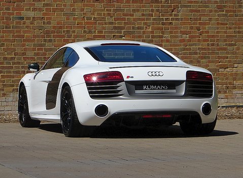 Audi R8 V10 Plus 12
