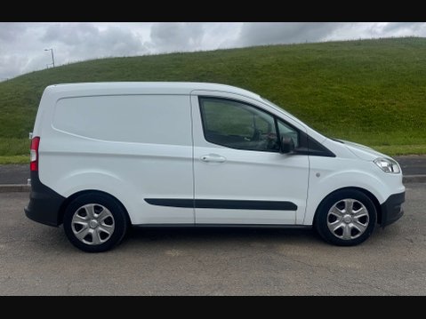 Ford Transit Courier 1.5 Transit Courier Trend TDCi 3