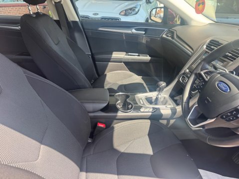 Ford Mondeo 2.0 TDCi Titanium Euro 6 (s/s) 5dr 24