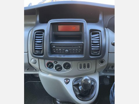 Vauxhall Vivaro 2.0 2900 CDTi ecoFLEX FWD L3 4dr 27