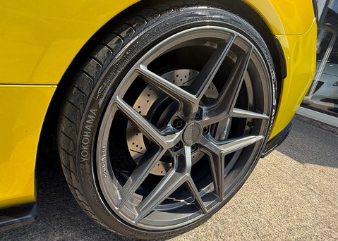 Mercedes-Benz C Class 4.0 C63 V8 BiTurbo AMG (Premium) Coupe 2dr Petrol SpdS MCT Euro 6 (476 ps) 32