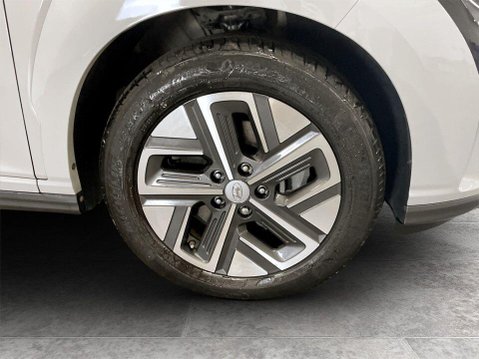 Hyundai KONA 39kWh Premium SUV 5dr Electric Auto (10.5kW Charger) (136 ps) 10
