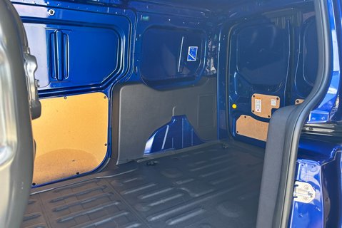 Ford Transit Connect 240 L2 120ps Limited Panel Van - No VAT 8