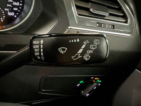 Volkswagen Tiguan 2.0 Tiguan Allspace SE Nav TDI 4Motion Semi-Auto 4WD 5dr 18