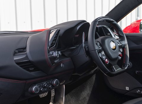 Ferrari 488 Spider 18