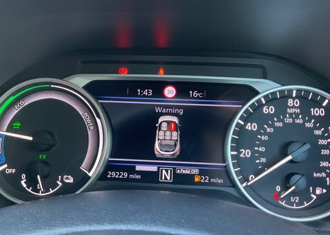 Nissan Juke PREMIERE EDITION 27