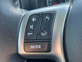 Toyota Yaris 1.3 Yaris TR VVT-i 5dr 31