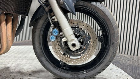 Yamaha FZS1000 FAZER 2002 HIGH MILES RUNNING PROJECT BIKE 1000CC TOURER 9