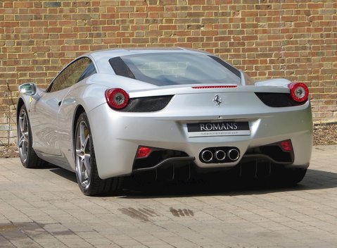 Ferrari 458 Italia 4