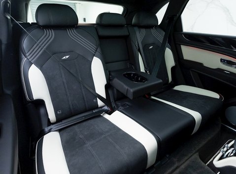 Bentley Bentayga V8 S 14